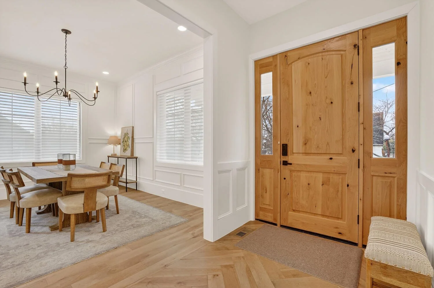 Entrance Dining room