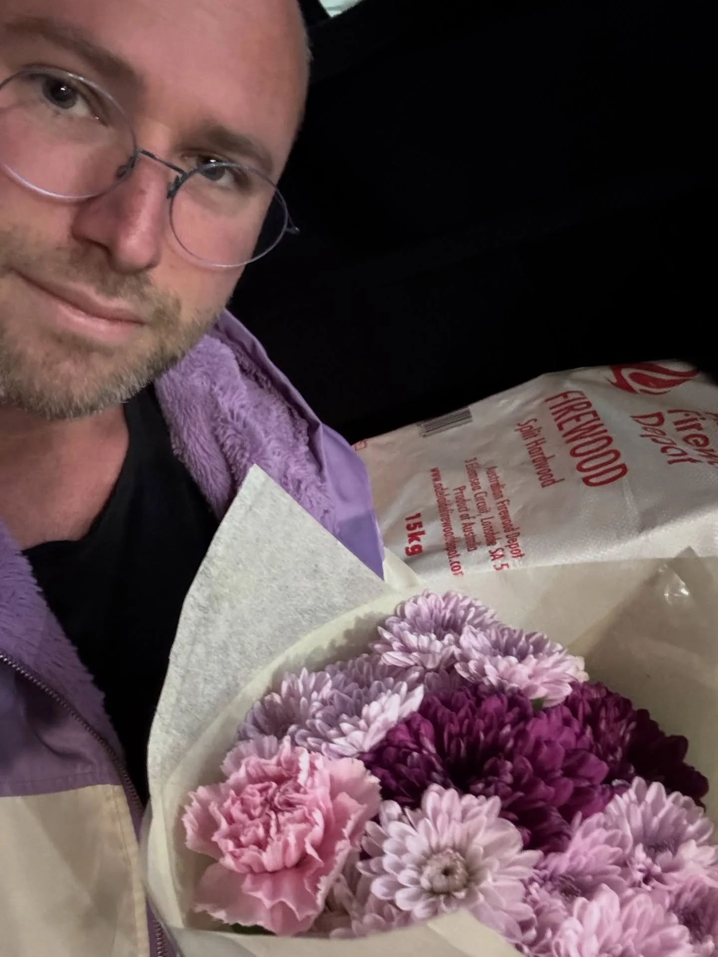 All prepped and ready for tomorrow&rsquo;s fire circle. 

🔥 🪵 firewood ✅
🌷flowers ✅ 

Can anyone have a guess as to why the flowers at a circle for dads- first person to guess correctly gets a free spot to our next meet up