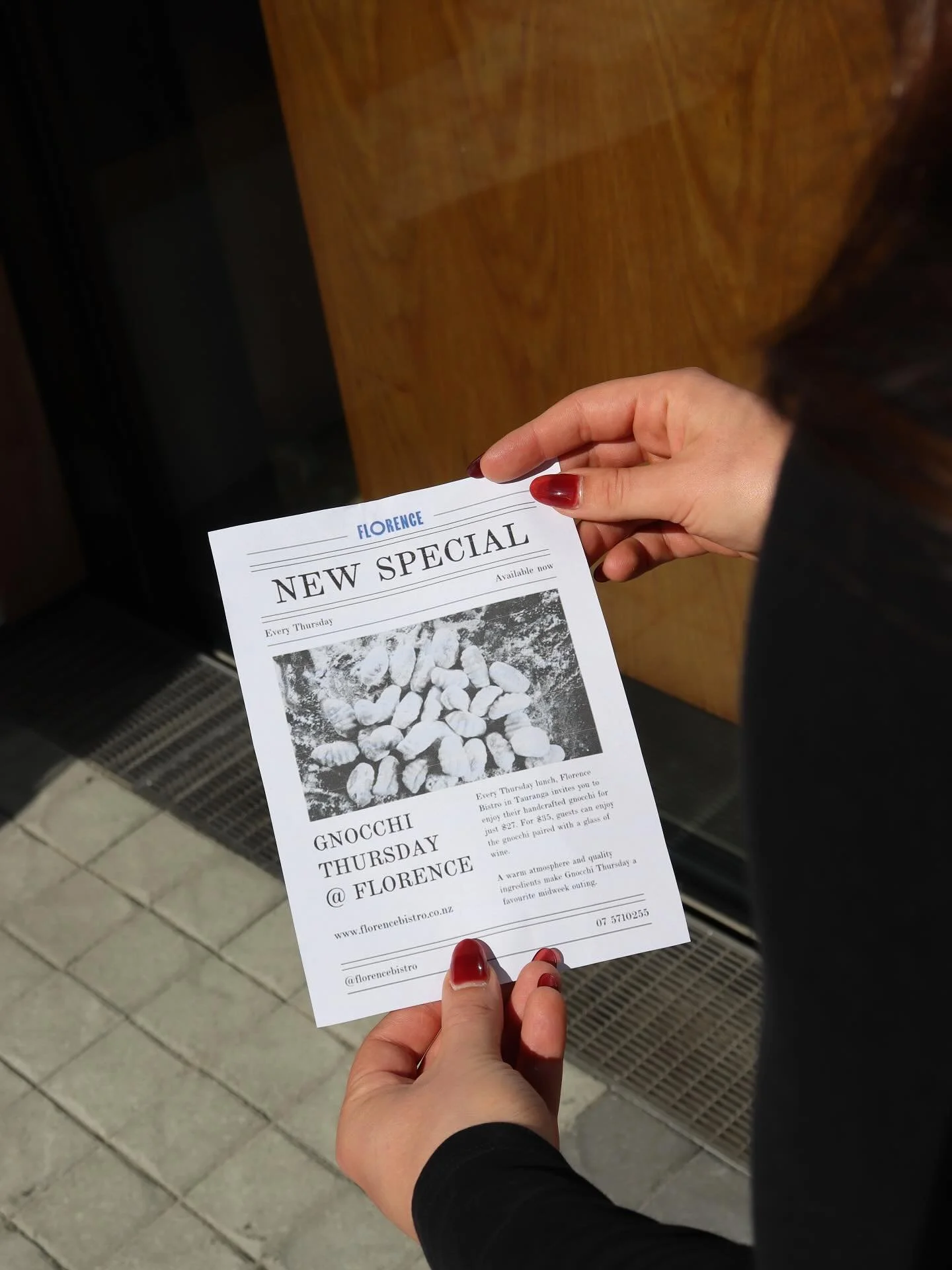 Some graphics for @florencebistro new special

#graphicdesign