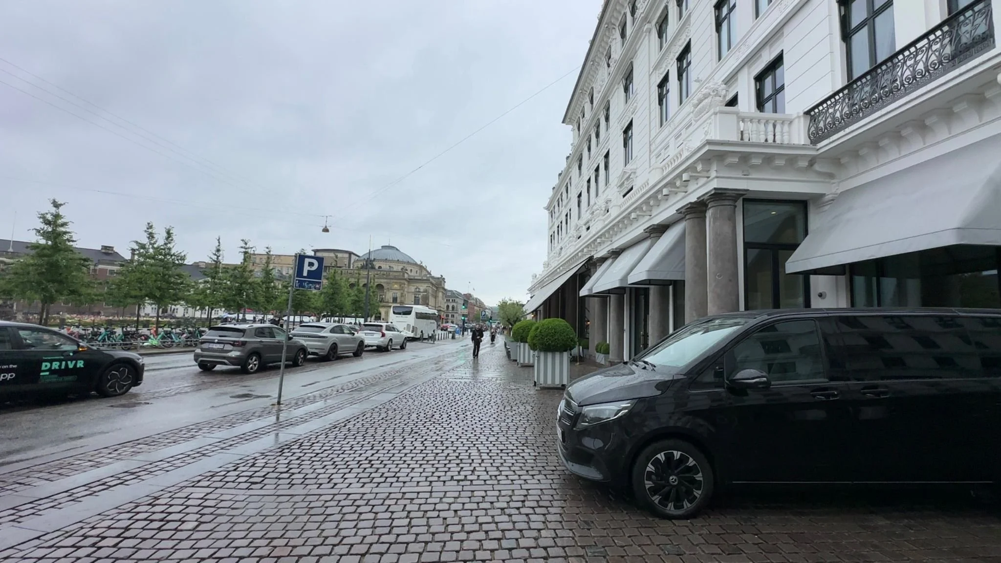 Premium private transfer to Hotel d’Angleterre in Copenhagen
