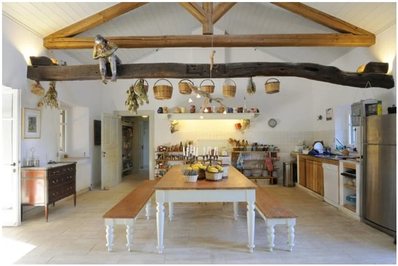 Villa Neranzia Corfu dining area.jpg