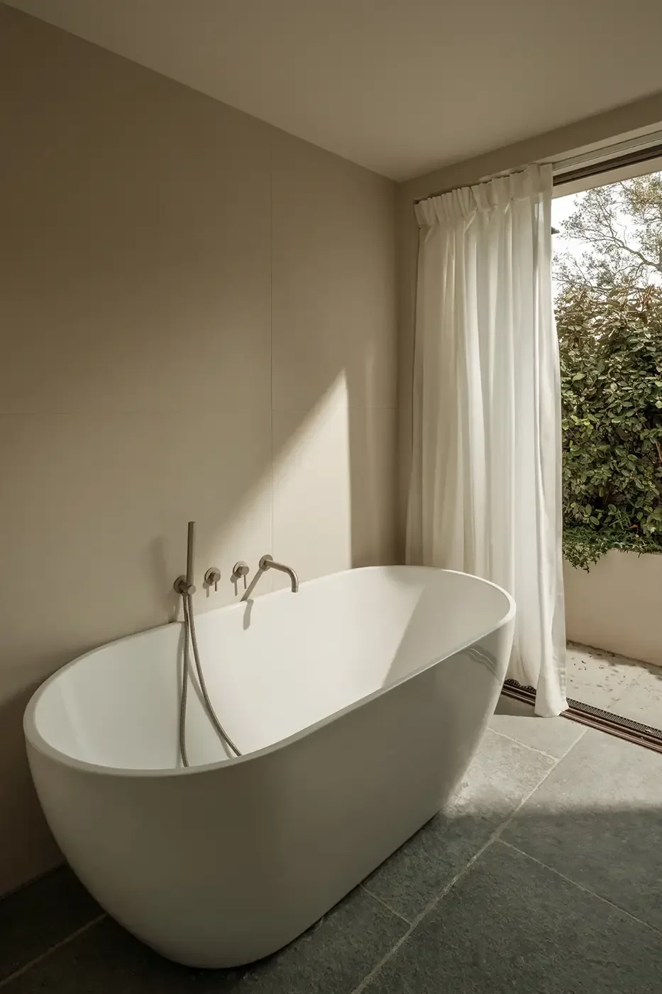 Villa Olea master bedroom 6.webp