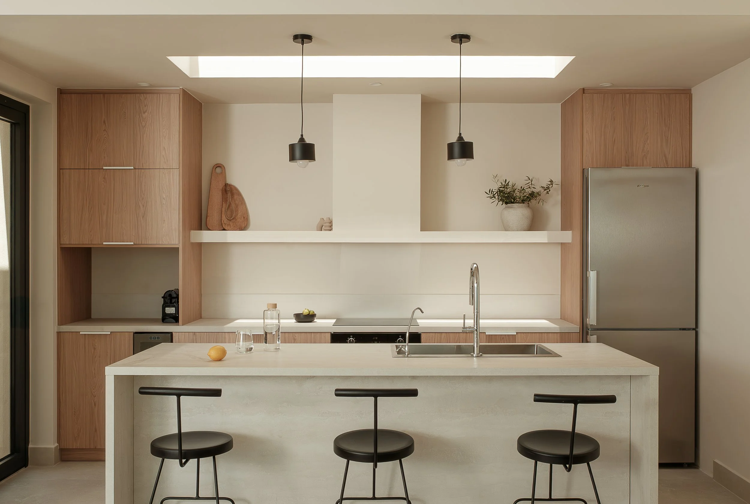 Villa Nous Corfu open kitchen.jpg