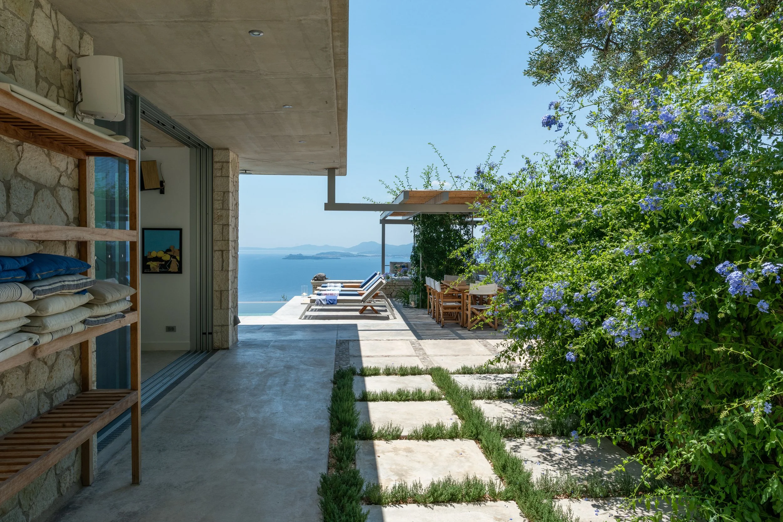 Sarahs House Corfu outside area 2.jpg