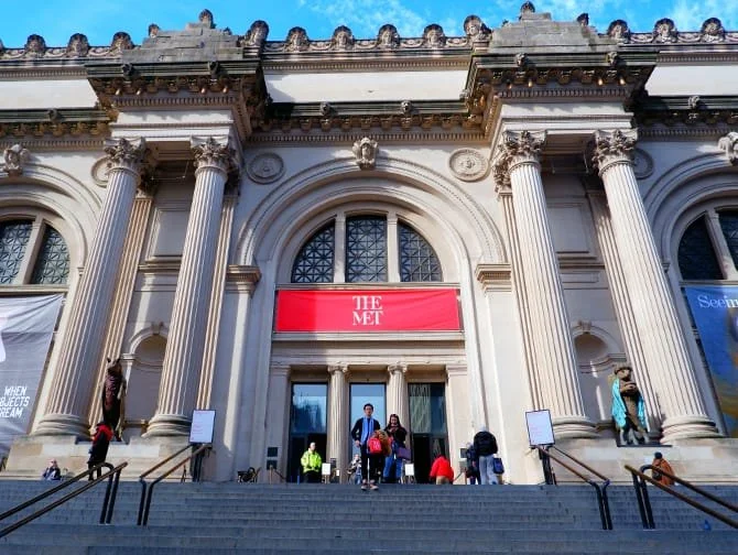 🚂💨 Metropolitan Museum of Art