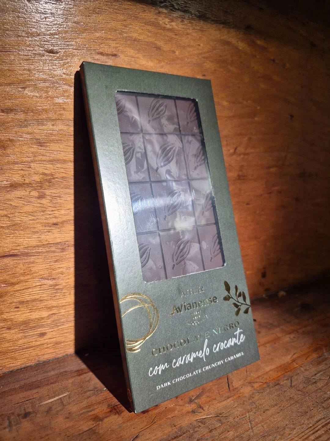 Avianense / Tablete Choc. Negro c/ Caramelo Crocante Atelier 90g