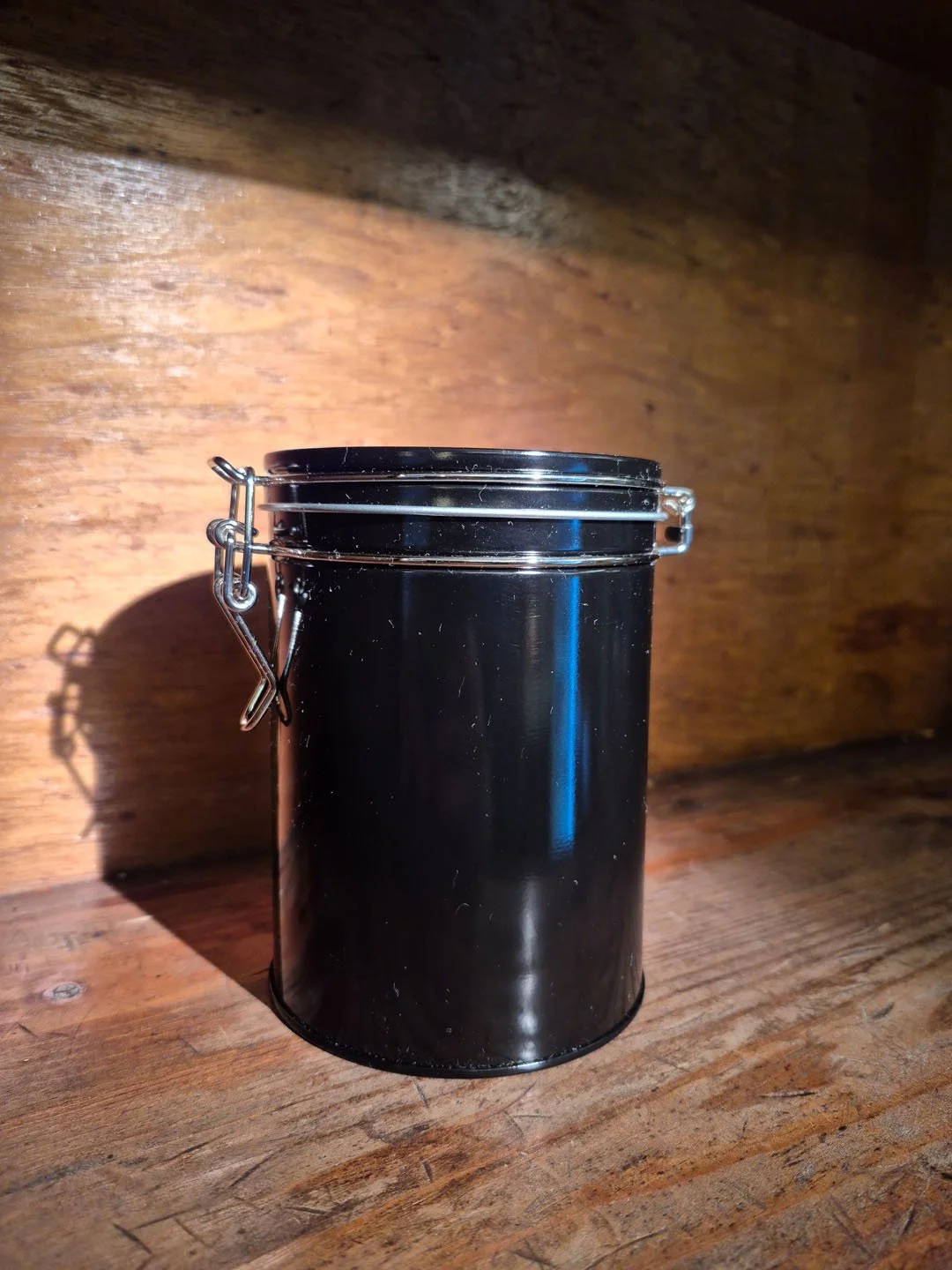 Chico tins / Rectangular tin with clip closure (black) (coffee) (250g)  - 95x130mm