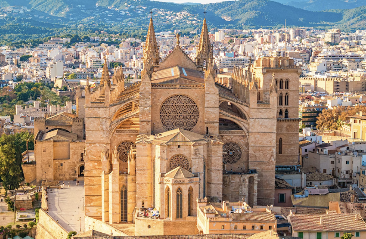 Things to Do in Mallorca (and Why a Photoshoot Is the Best Way to Remember It)