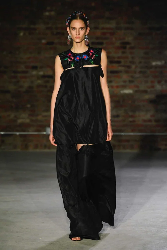 FW19_LOOK_18_1000x1000.webp
