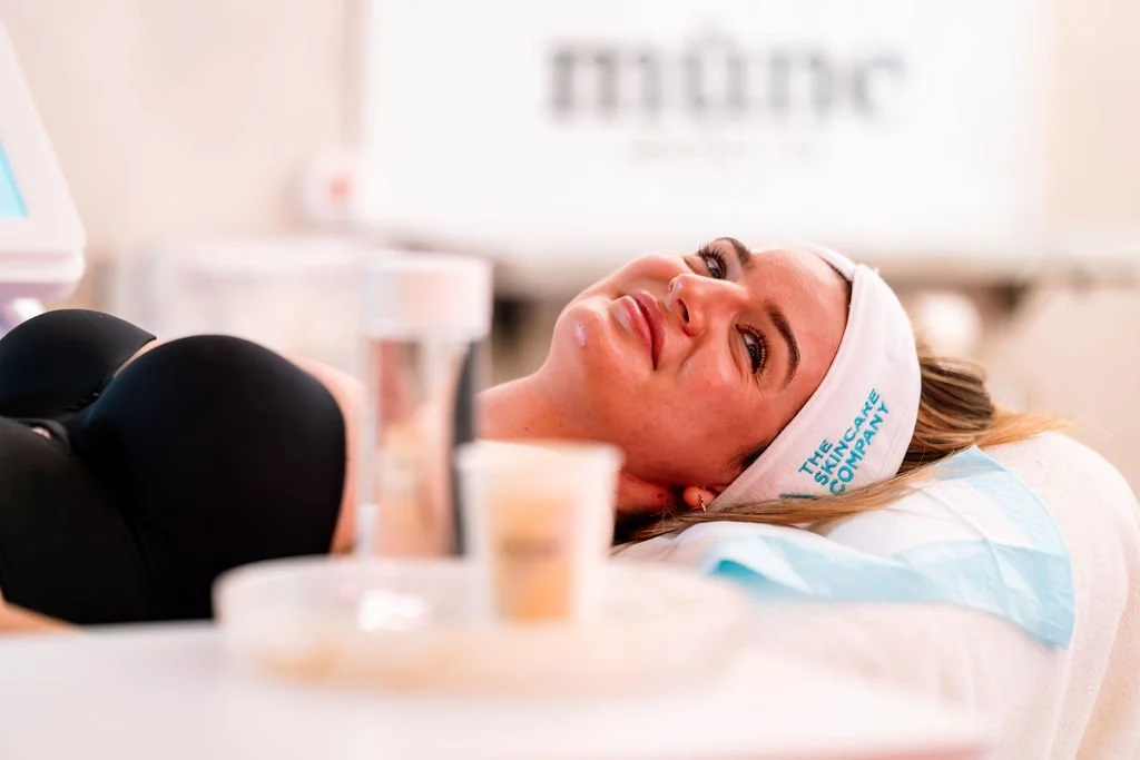 Every treatment at M&Uuml;NE begins with observation.

Skin is living tissue, constantly responding to internal and external influences. What it needs can change from one visit to the next.

These quieter moments allow us to assess, adjust, and work 