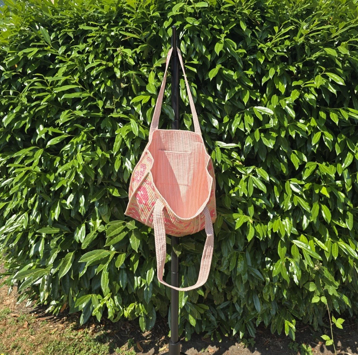 BLOOM Lge Pink on peach pok.jpg