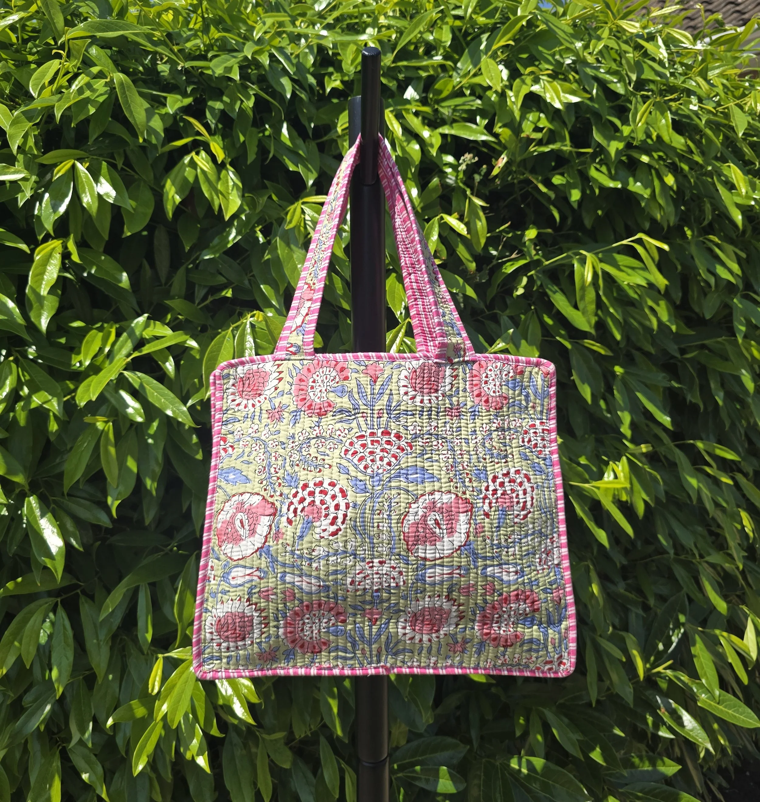 Kantha Quilted MINI Tote with ZIP (BLOSSOM Pink on Green)