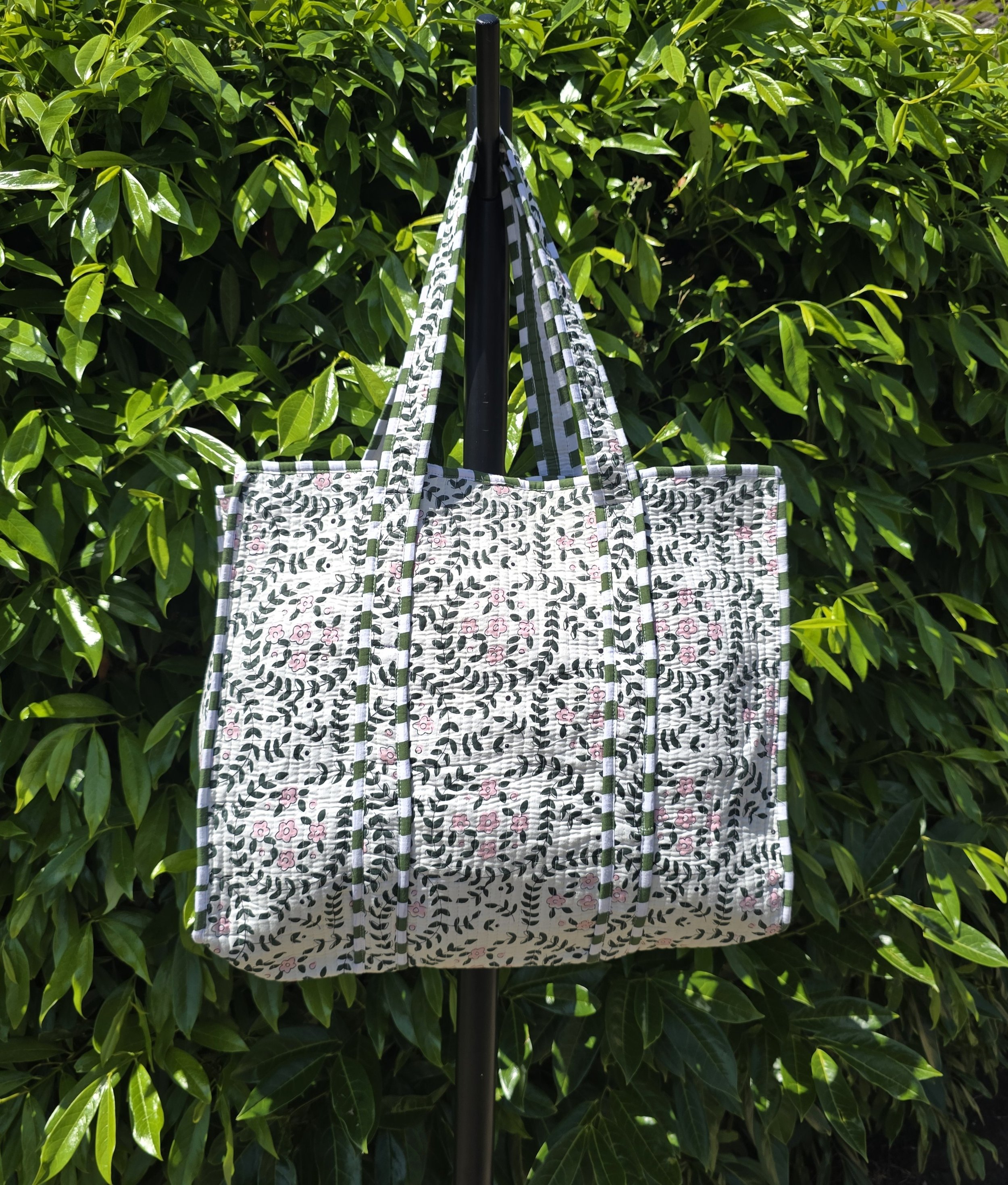 Reversible Kantha Quilted LARGE Tote (POSY on white)