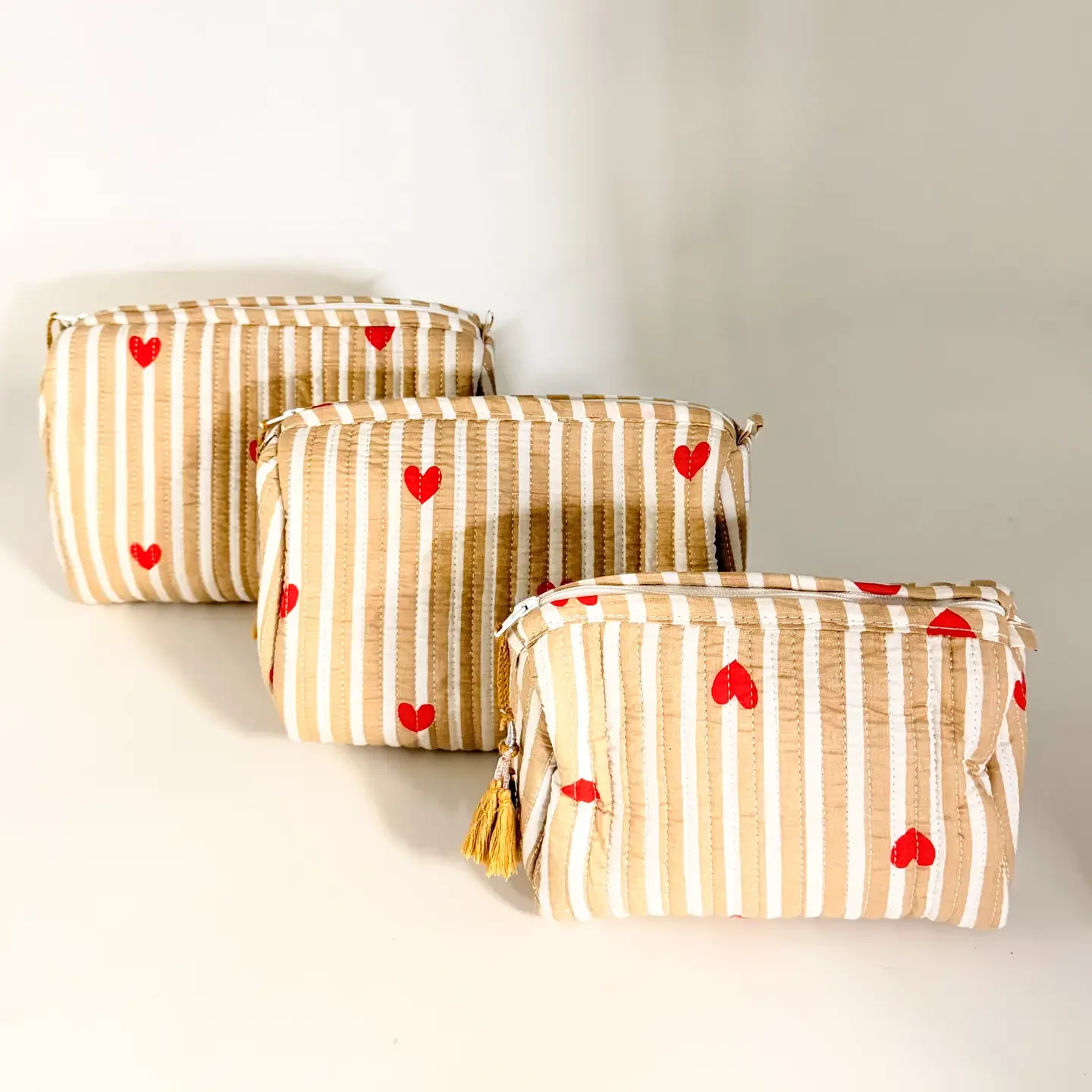 heart beige wash.webp