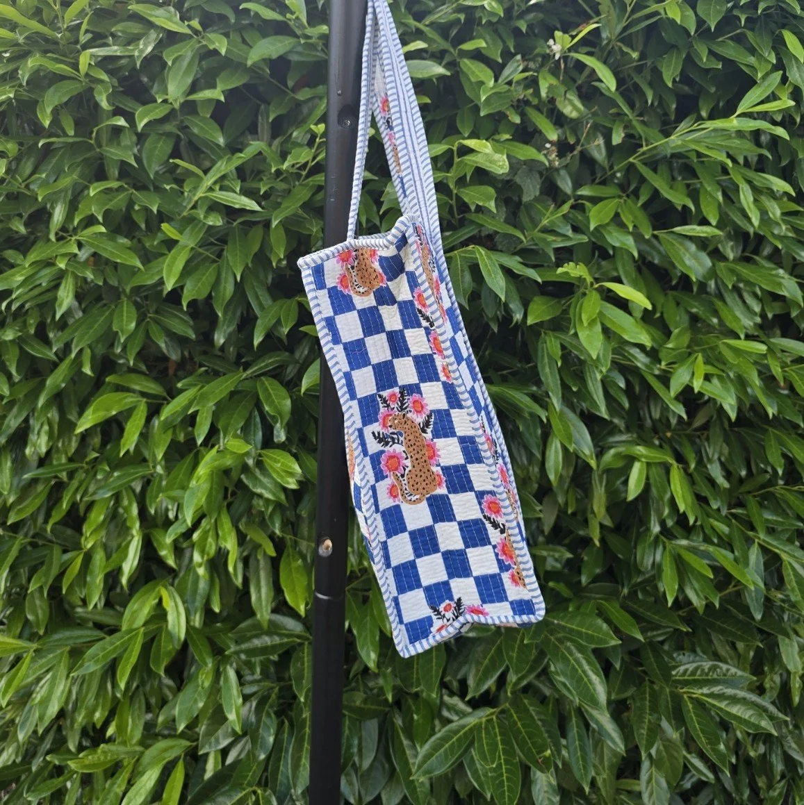 CHEETAH chequered blue white side.jpg