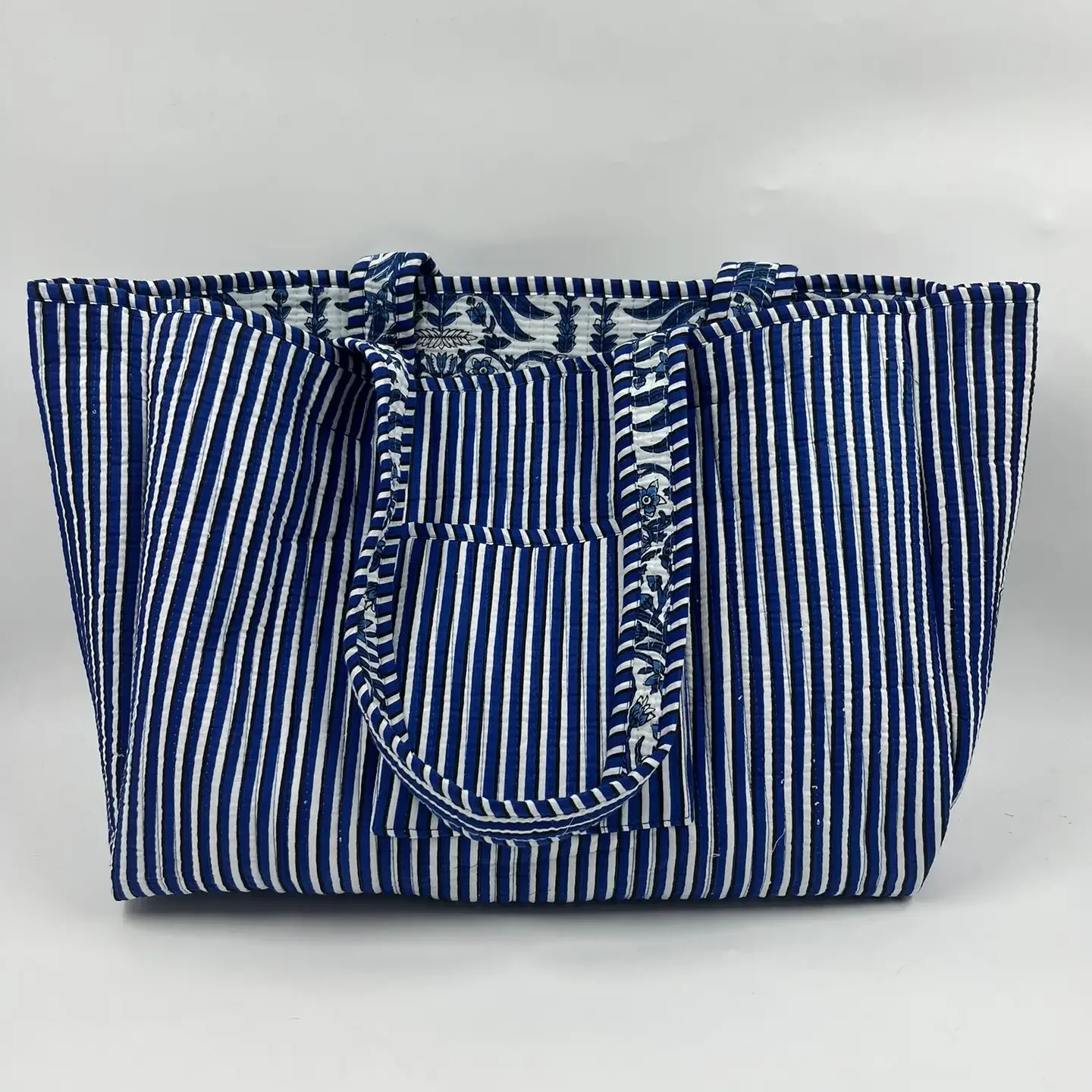 blue white small2.webp