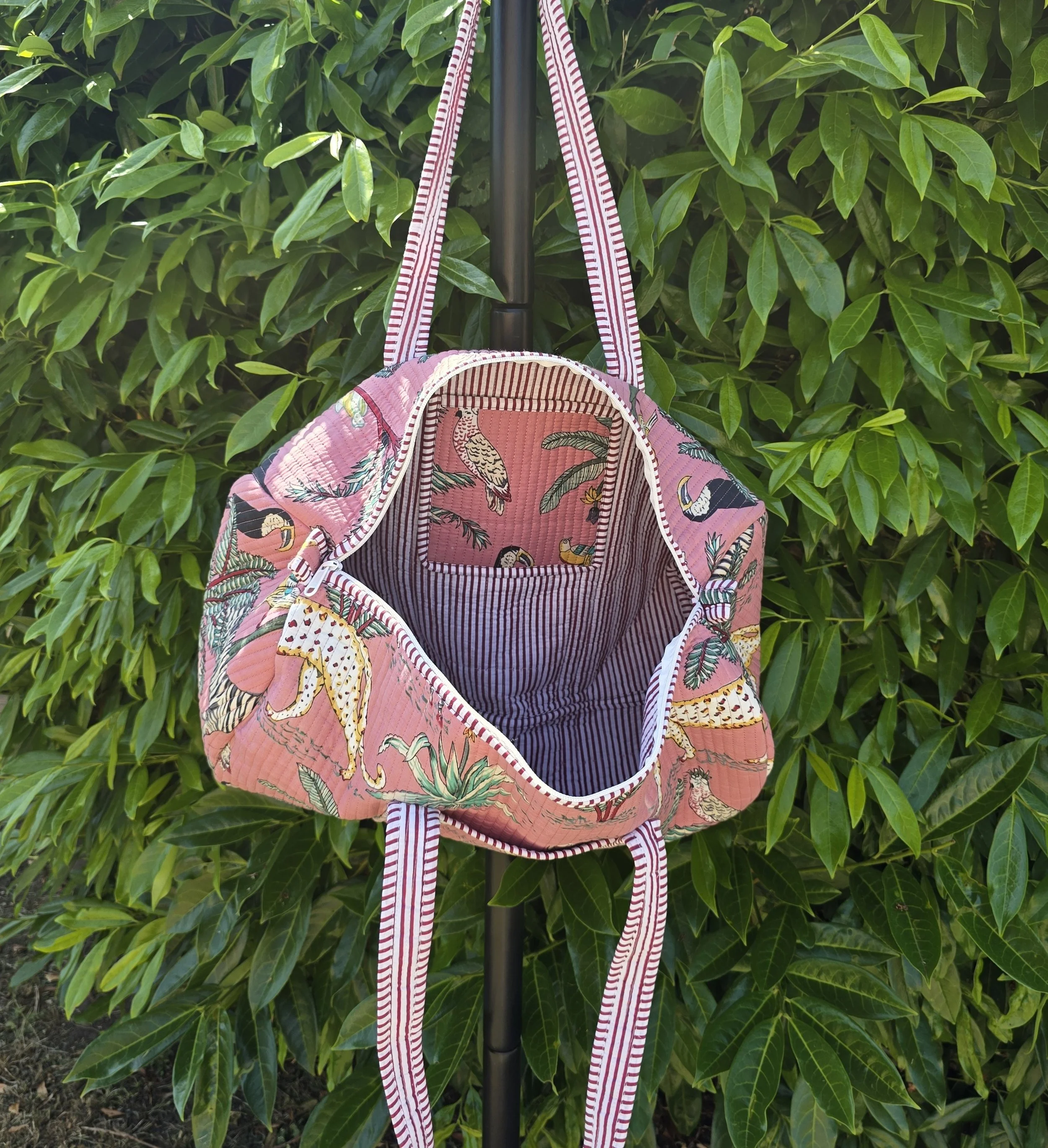 pink jungle pok.jpg
