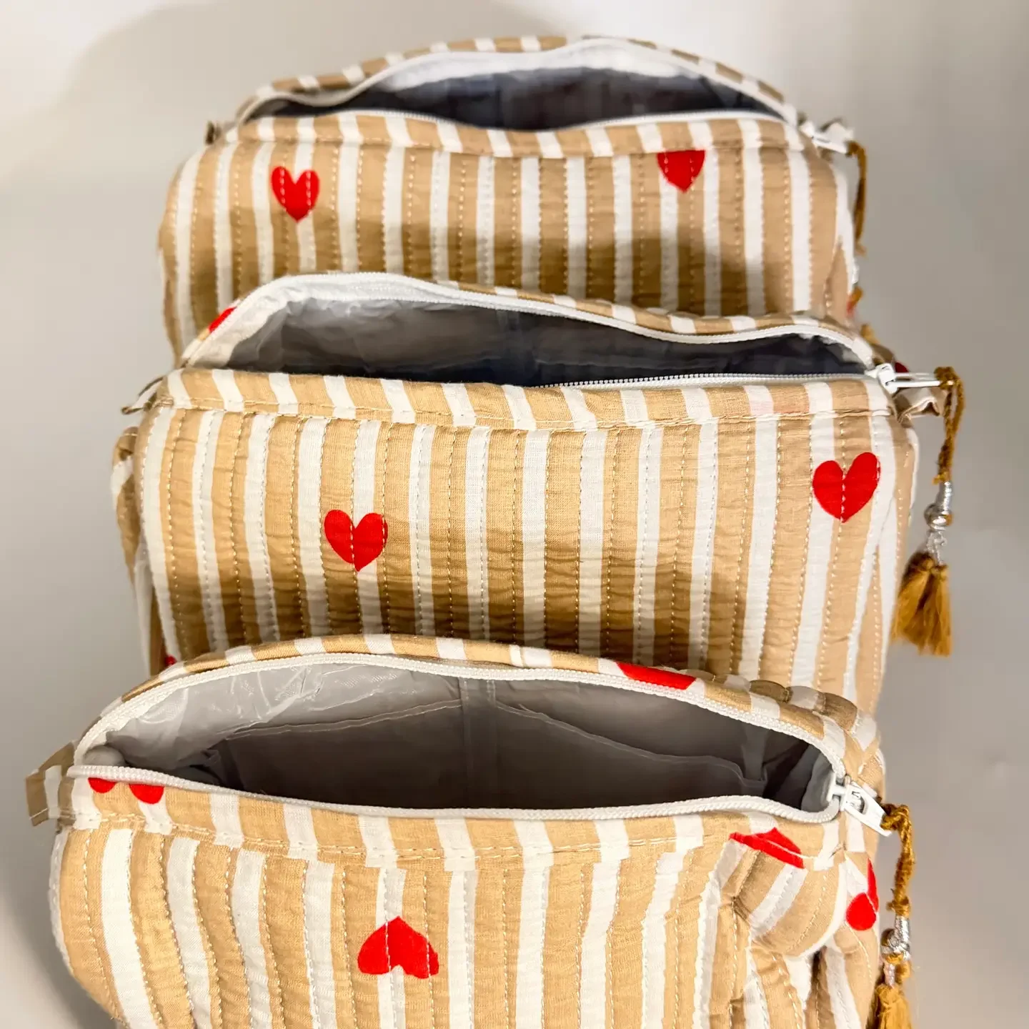 heart beige wash2.webp