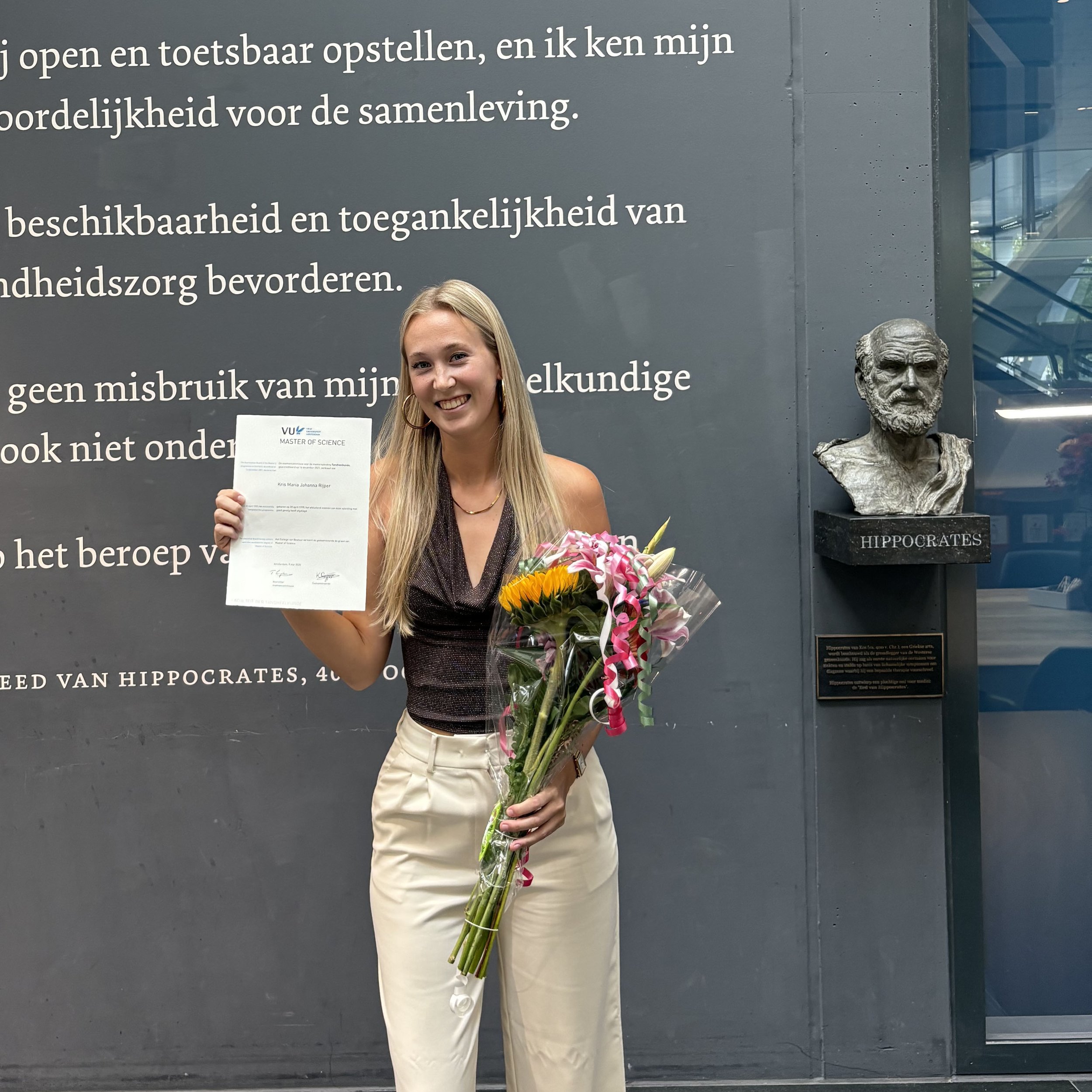 “Als kind zat ik hier in de stoel, nu ben ik zelf tandarts”