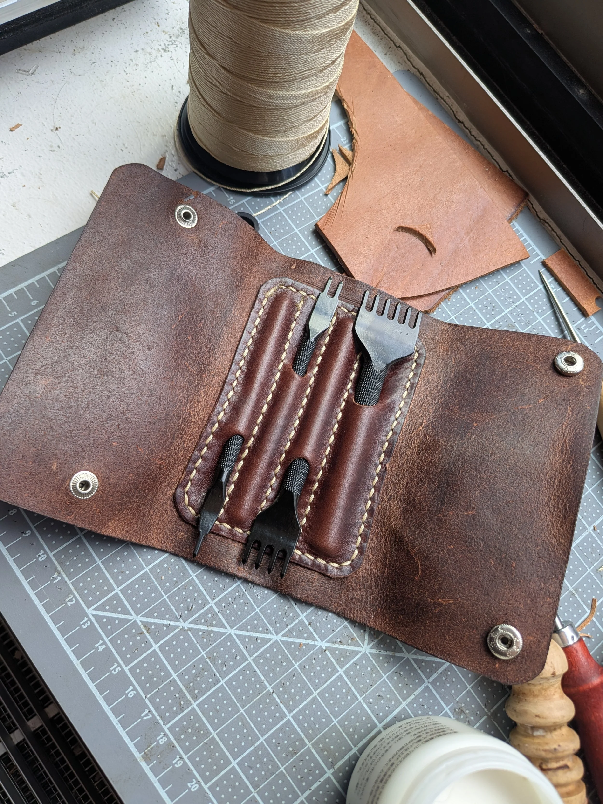 Stitching Chisel Tool Roll
