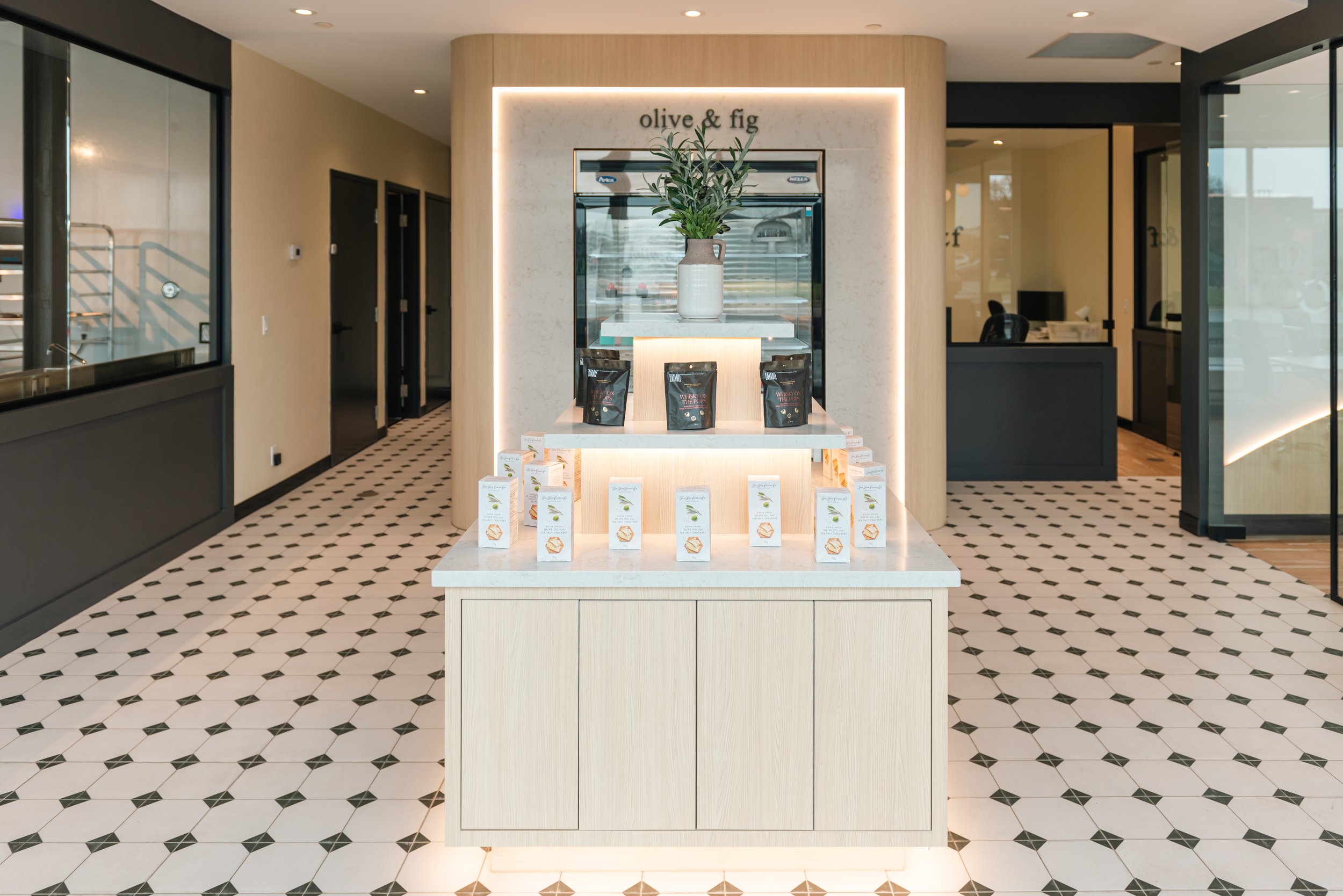 O&F Interior 1.jpg