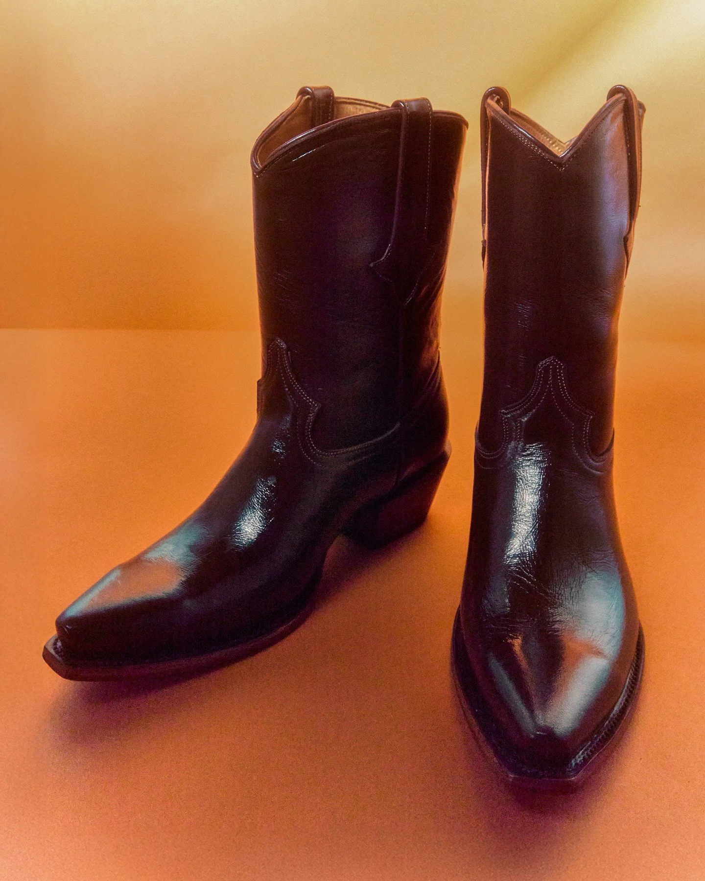 Western influence, city pace ⭐️ Shop new in boots by @grandcentral.official