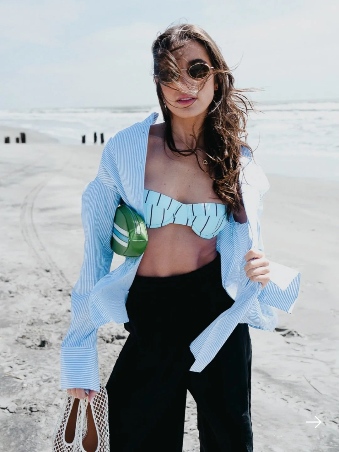 Looks made for shoreline hangs and post-surf spritzes 🌊
