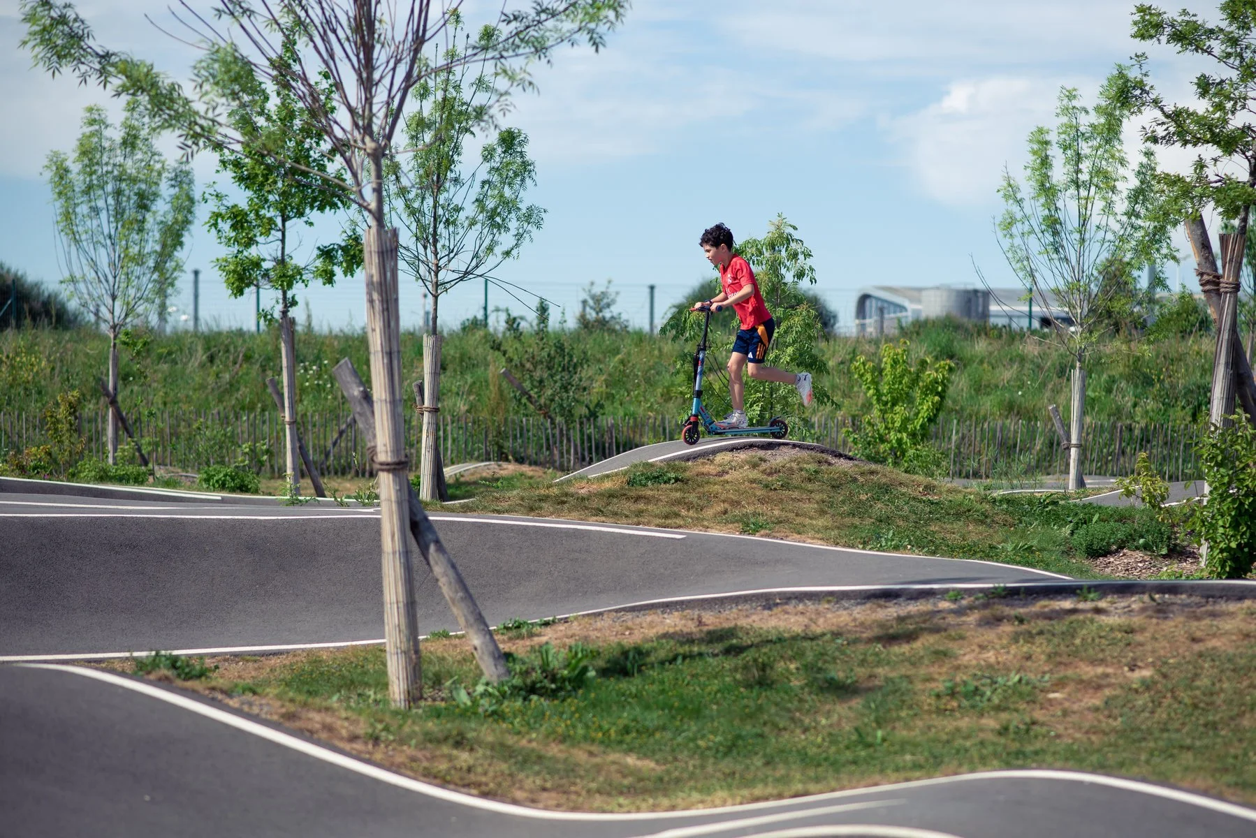 Pumptrack de la Plaine Peluau, Angers  //  Photographie : PRISME