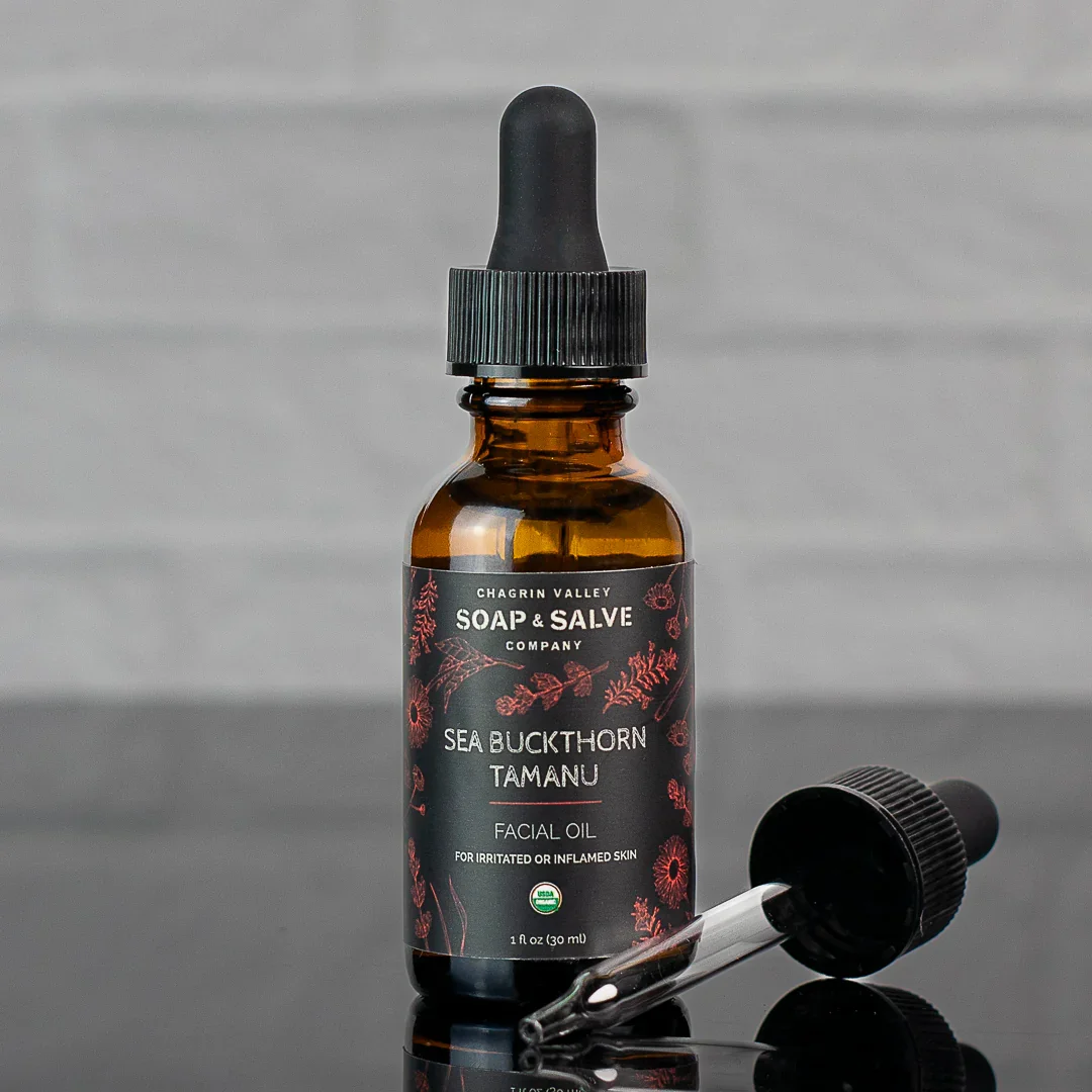 Lightweight botanical facial oil for sensitive or redness-prone skin