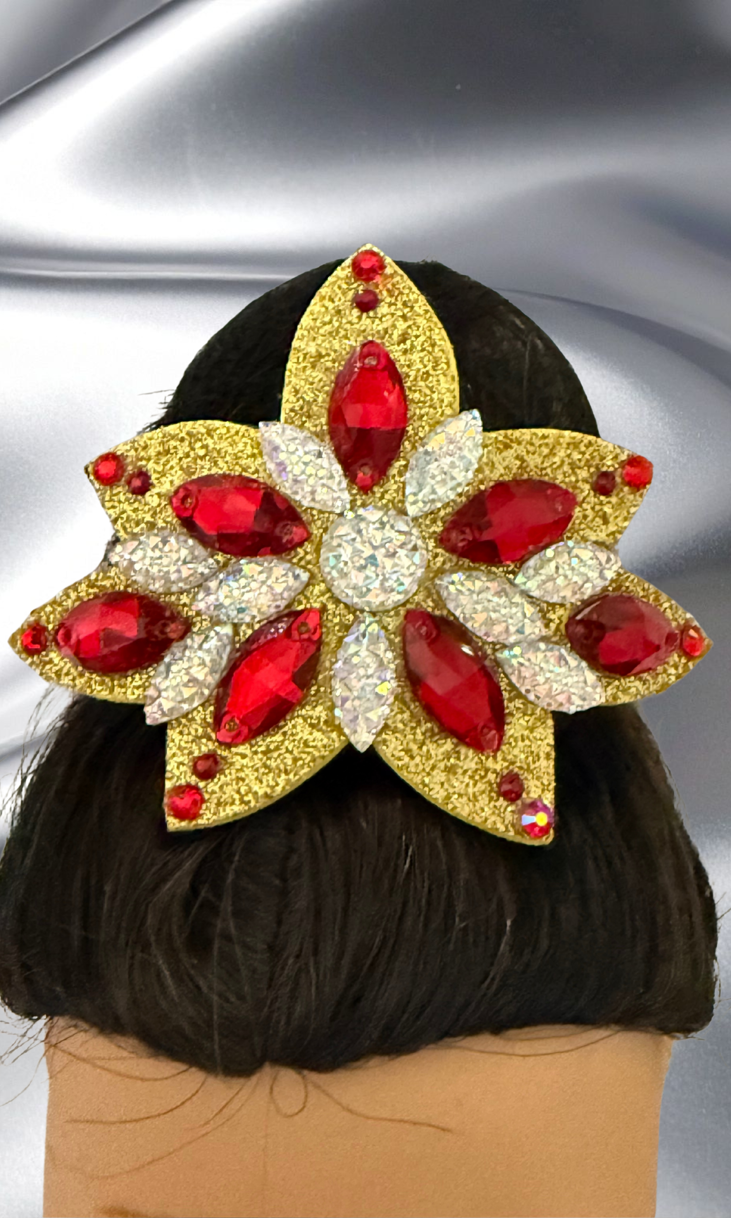 Flor Grande Rojo - Plata - Dorado.png