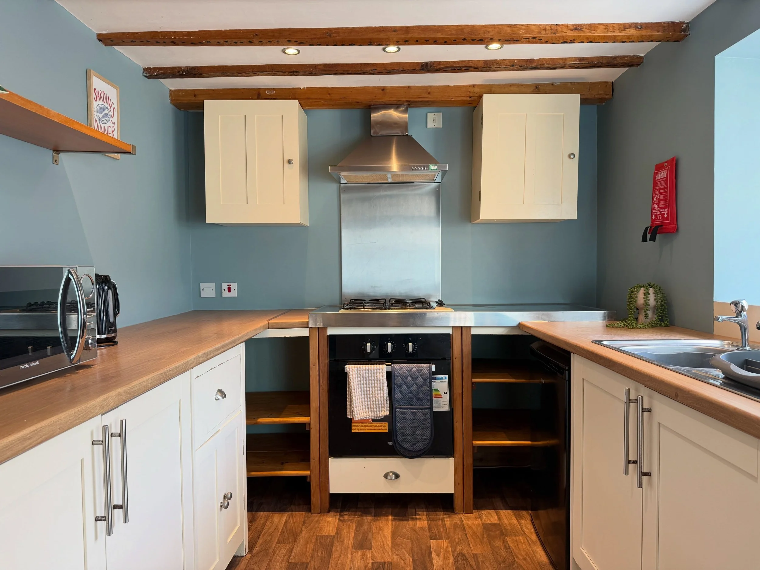 The finishing touches are now complete at our newest addition on Hope Street, ready for its first move-in! 🏡

Four bedrooms, two bathrooms and a brilliant location in the Primrose area. It&rsquo;s only five minutes from the University of Cumbria cam
