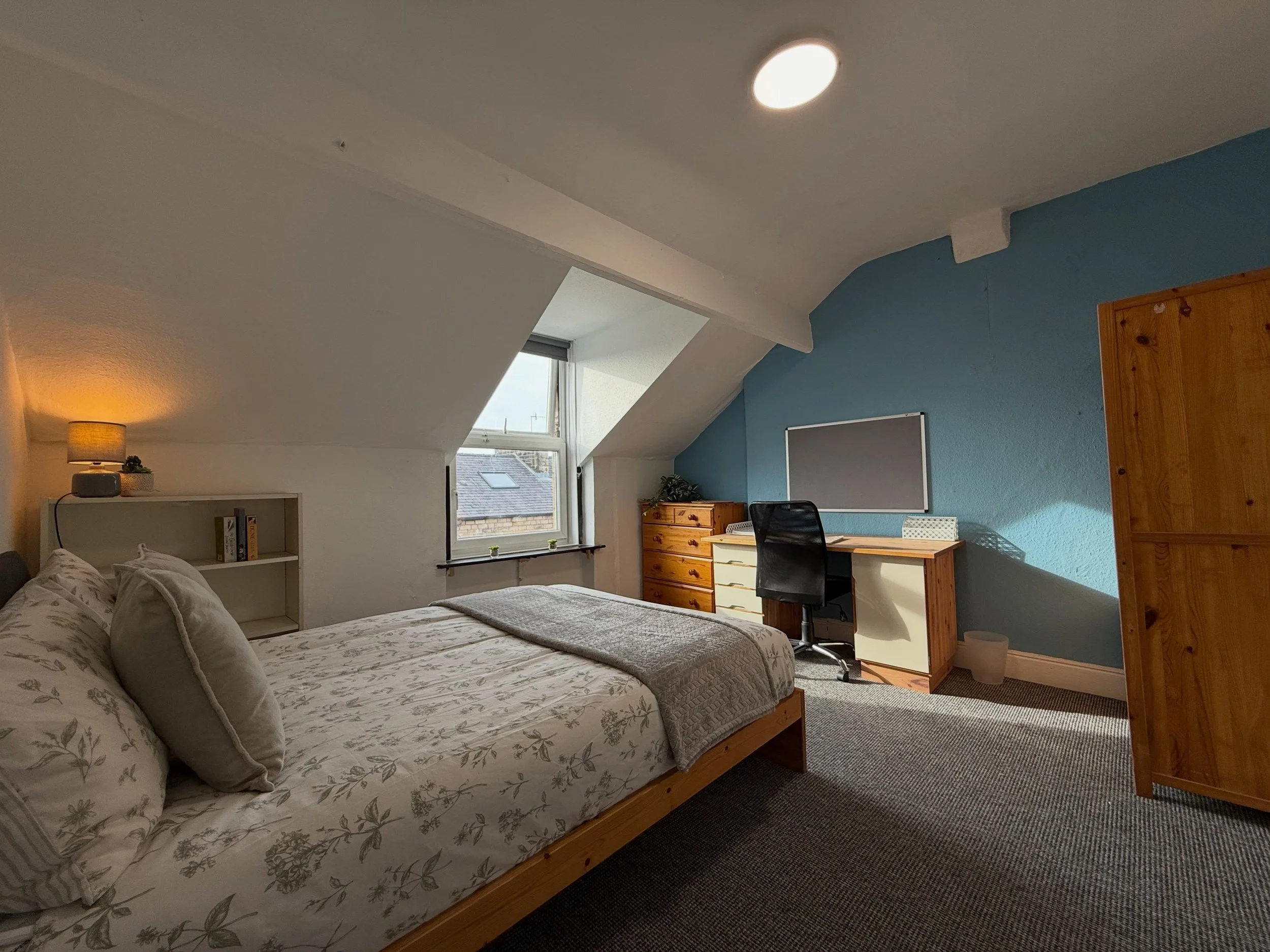 Property photos shouldn&rsquo;t be a one-and-done job 📸

When we take on a new property, one of the things we review is how it&rsquo;s been previously presented online, including whether the photos accurately reflect the home.

Several properties co