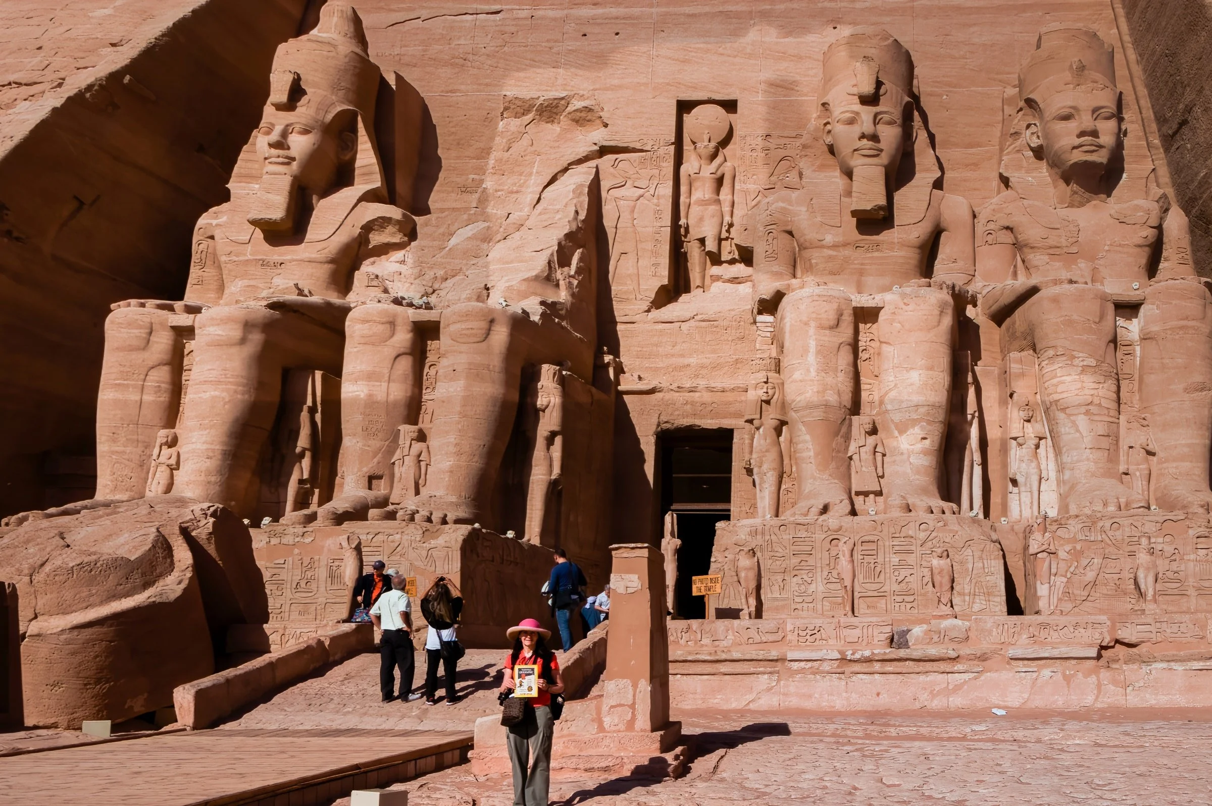 Egypt_2013_day2_3 105-DeNoiseAI-raw-SAI-Softness-Edit.jpg