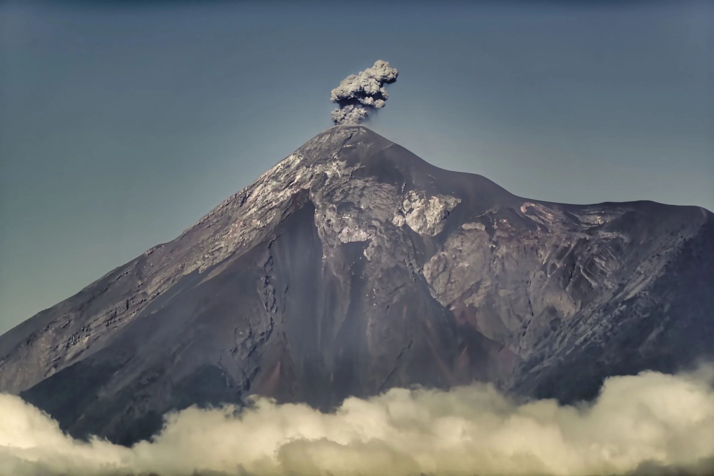 Volcan de Fuego Eruption
