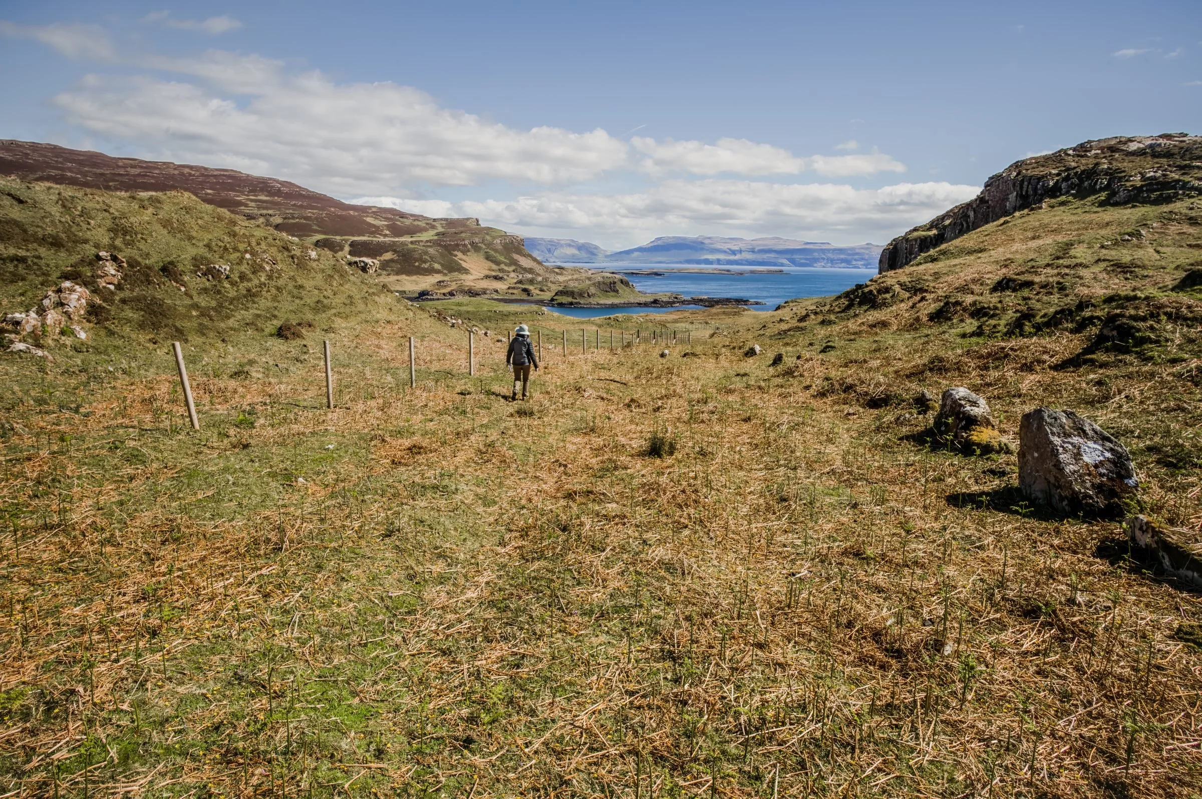 Hiking Isle of Gometra