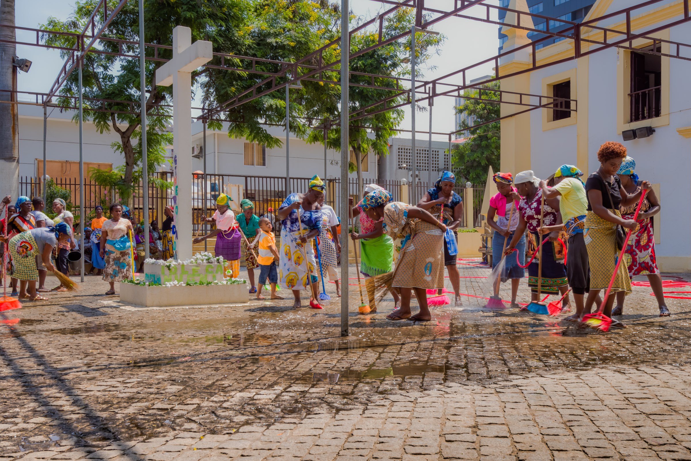 Sprucing up Churchyard