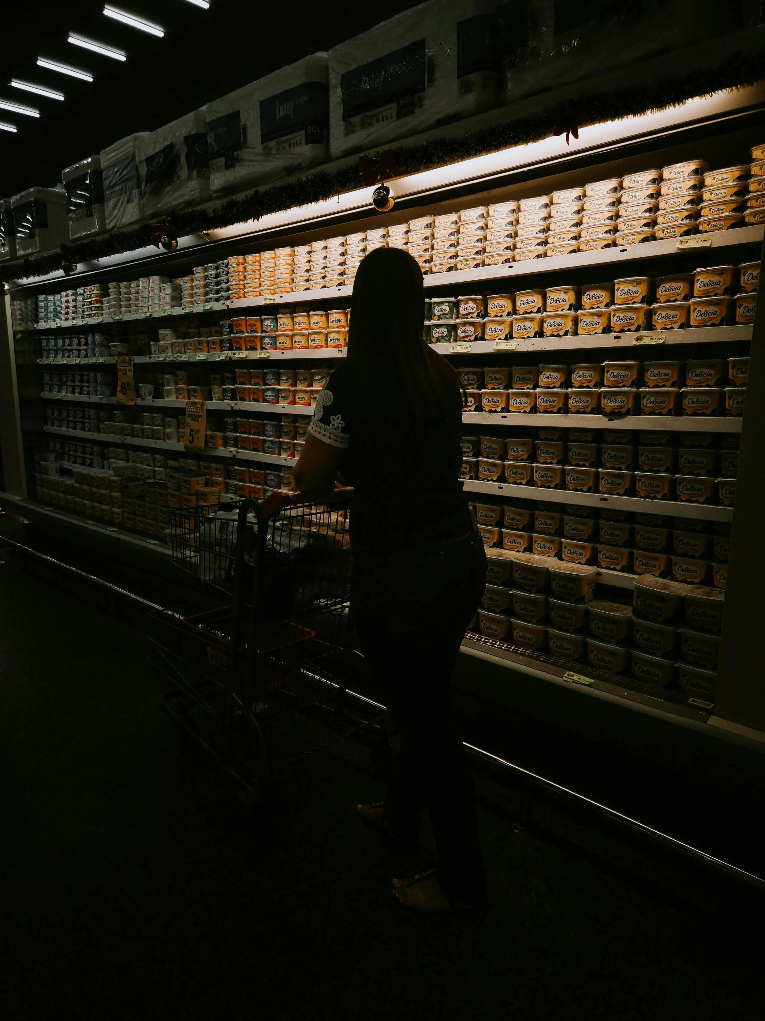Disordered Eating vs. Eating Disorder in Midlife: Where Is the Line — and Does It Matter?
