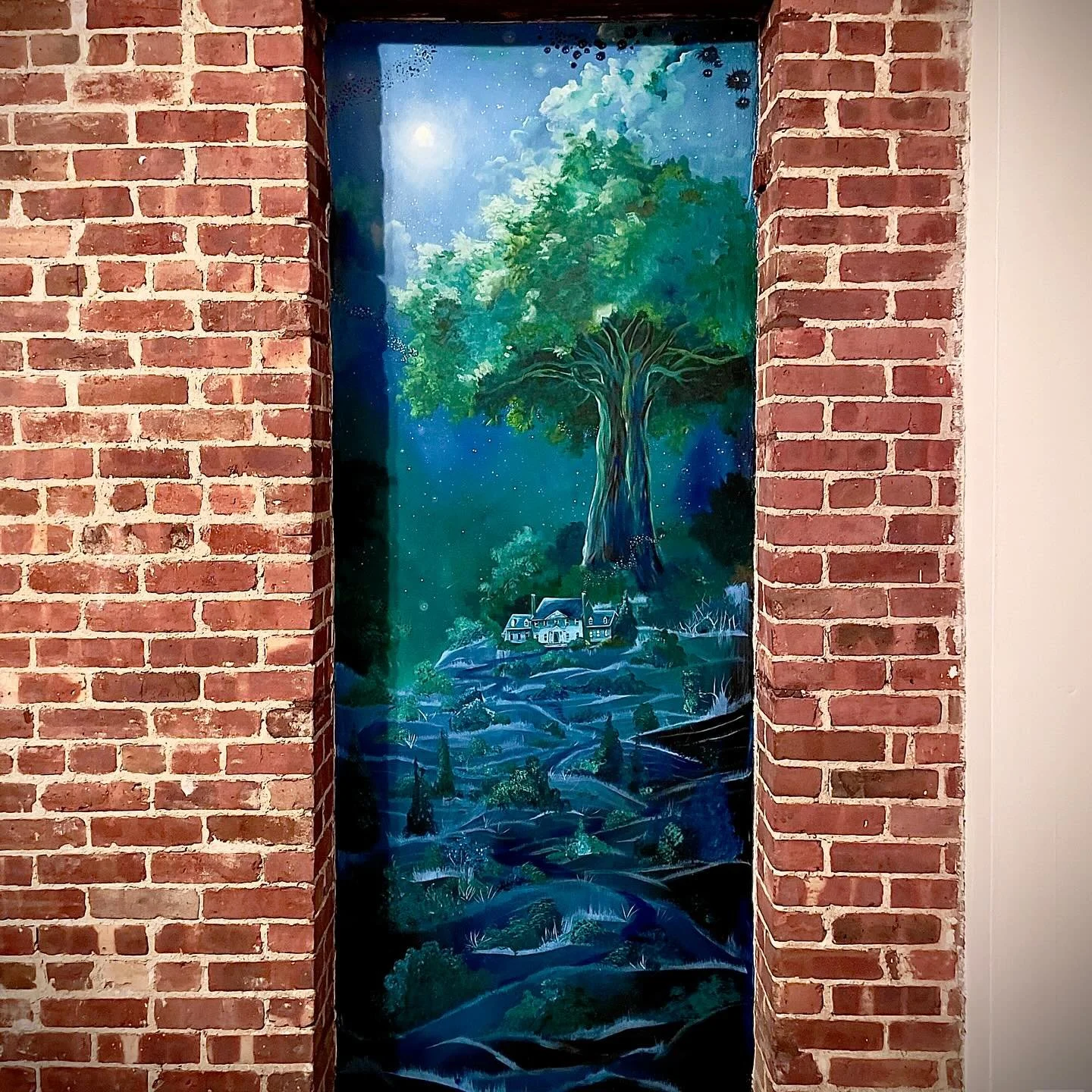 Totoro inspired mural??? YES PLEASE!
This is the clients childhood home under the giant Camphor tree from Totoro! Complete with Susuwatari dust sprites! 
I needed to be done before they moved in-so I finished it in 8 hours! 
Dm me to commission art!
