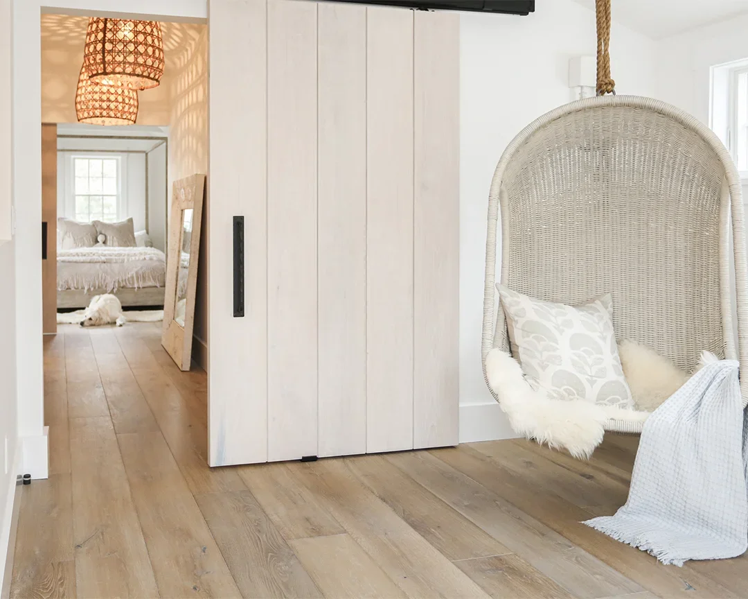 hanging chair bowen.webp