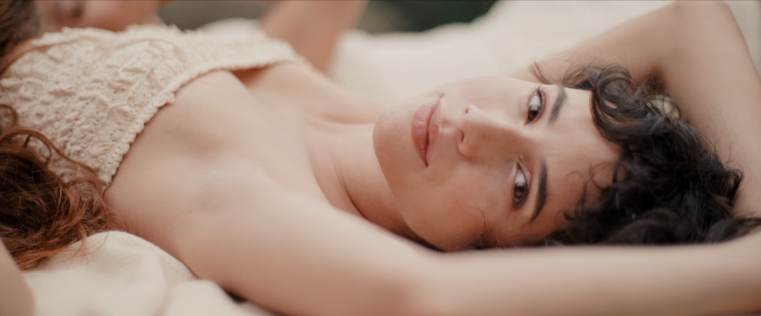 hammerhoj-campana-invernadero-fashionfilm-2021-rut-angielina