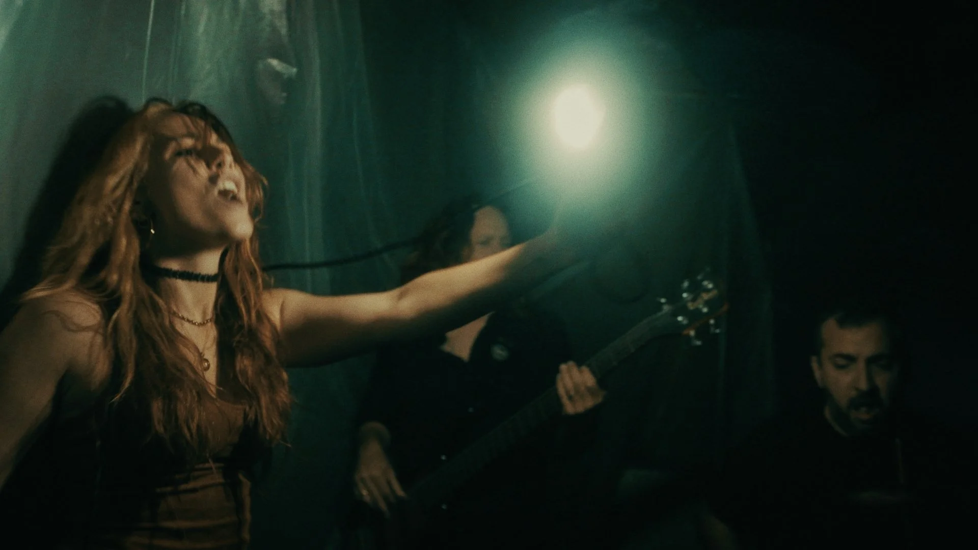 YDWDID V07 CAPTURAS_01_01_00_18.jpg