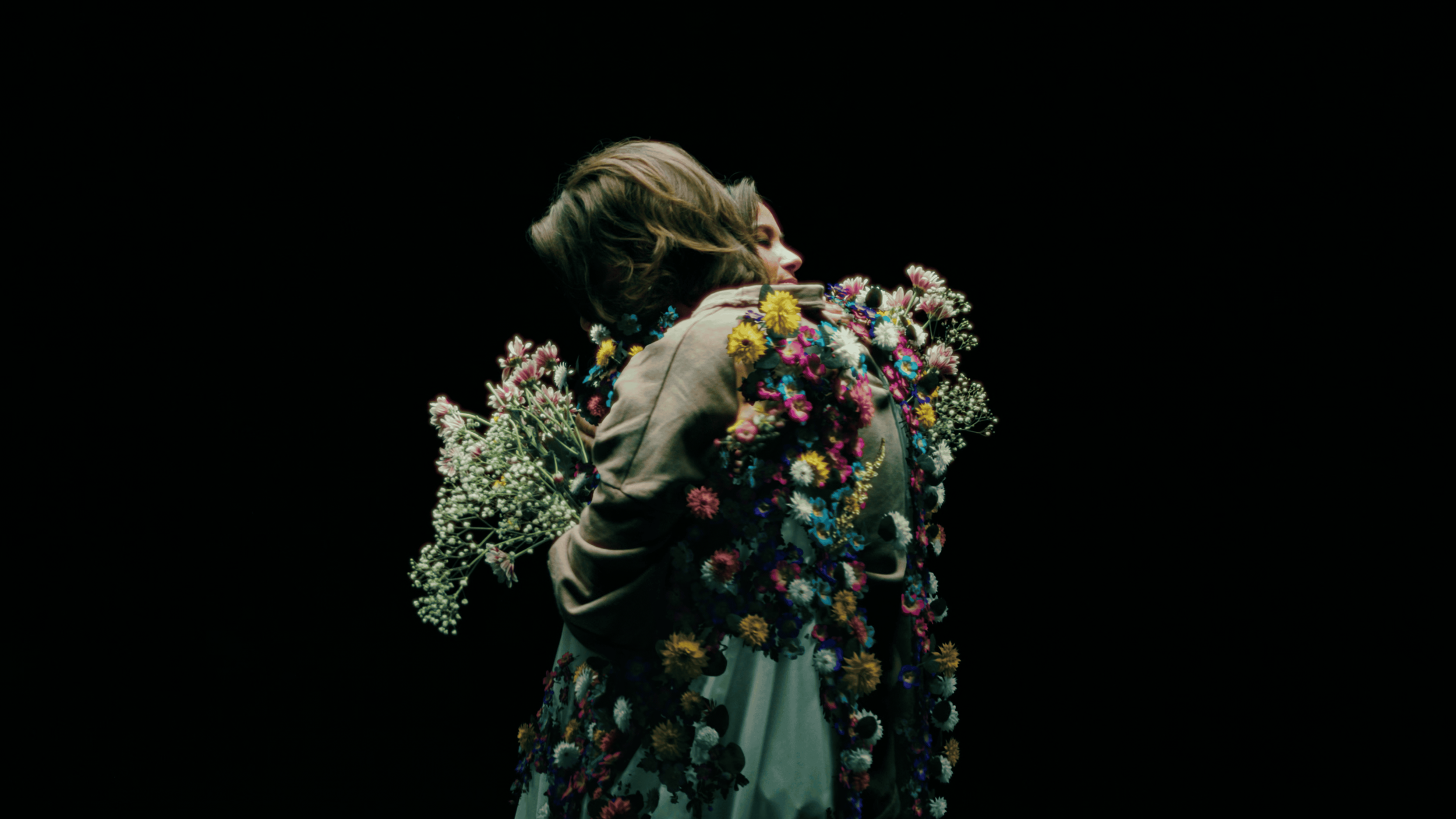 Flores de trinchera_Rupatrupa_Rut Angielina_Videoclip.png