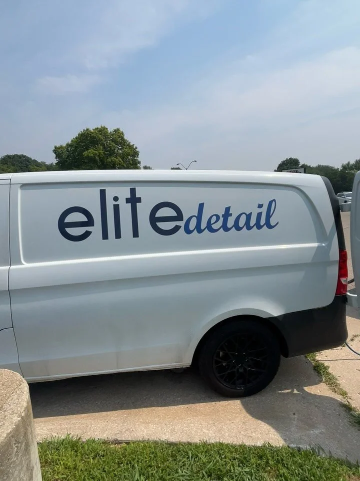 One of my favorite so far #detail #mobiledetailing #classicdetail #classiccars #oldsmobile #mercedes #kansas #kansascity #kansascitymo #automotive #automotivephotography #classic #cleaning #shine #elite #elitedetail #vip #kansascars