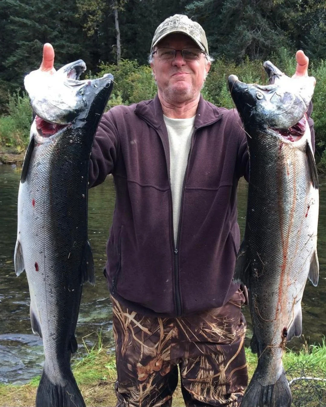 Reeling in the big ones! 🎣 Nothing beats the thrill of landing two 20-pound salmons. Proud doesn&rsquo;t even begin to cover it! Can you guess what&rsquo;s on the menu tonight? 

#Alaska #Alaskafishing #salmonfishing #fishing