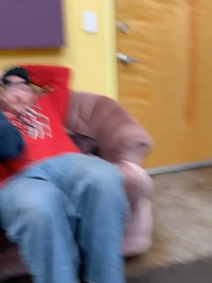 🎉 HAPPY ONE YEAR ANNIVERSARY TO HOURGLASS!! 🎉🥳 

We had so much fun making this record and it&rsquo;s wild to think it&rsquo;s been a year since we put it out into the world!! 

Thanks to @zachbloomstein for helping us perfect our dream sound! 💚 