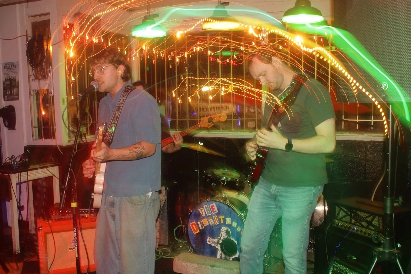 Night two! ⭐️
Thanks to everyone in Oakland @staygoldoakland 
for kickin it! 💥 

Thank you to @meatcubeband &amp; @hearinglosss for sharing the night with us !

Corvallis next! @bombs_away_cafe 

📸: @cole.williamson_ 

#nodelaytour #thedepartures #