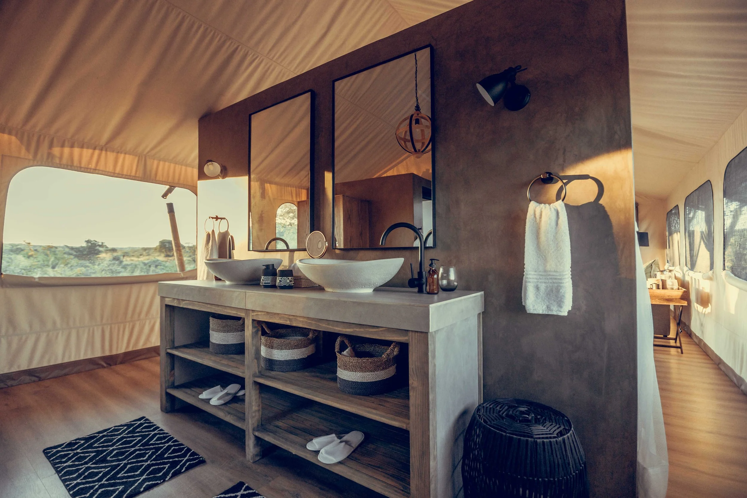 Mdluli Safari Lodge, Kruger National Park (luxury tent bathroom).jpeg