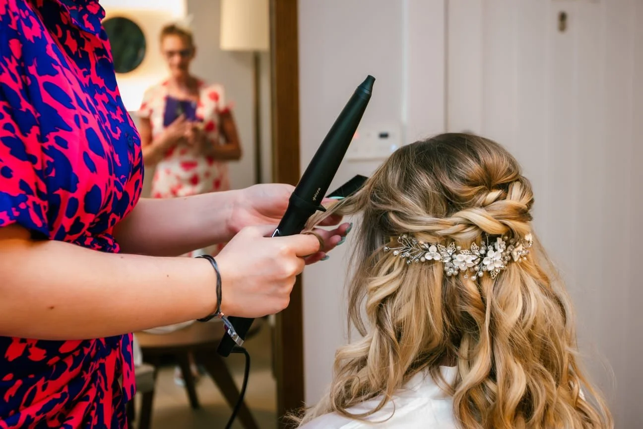 Bridal hairstylist working in Vancouver, BC.