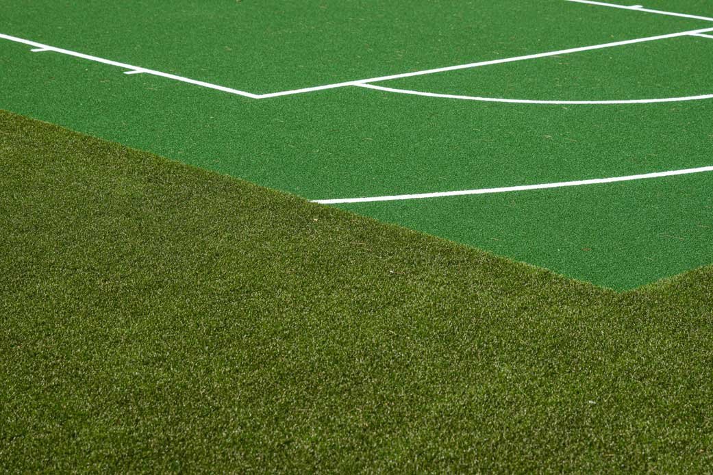 codie-taylor-artificial-grass-backyard-8.jpg