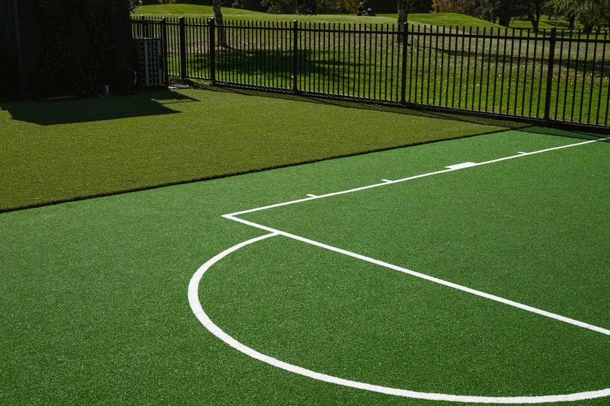 codie-taylor-artificial-grass-backyard-6.jpg